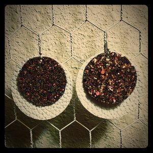 Circle leather earrings